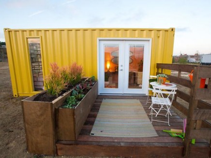 HDSAS104_Hilari-After-Shipping-Container-Exterior_s4x3_lg